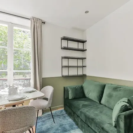 Independant Flat Pro Canal St Martin&train Station Paris