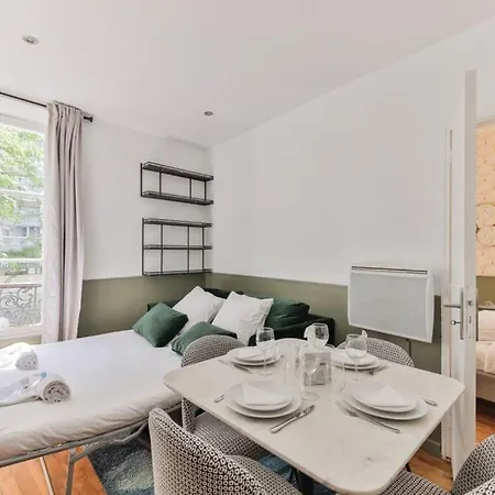 Independant Flat Pro Canal St Martin&train Station Appartement Paris